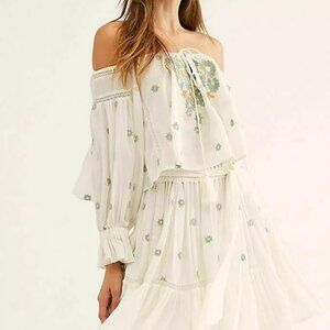 Free people Giving Kind Off‎ Shoulder Embroidered Top Size XS